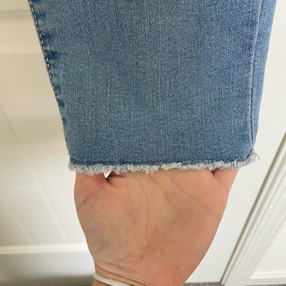 EUC | No Boundaries junior’s light wash distressed hem jeans — size 11 - Picture 4 of 7